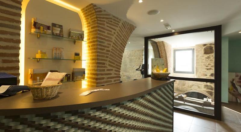 Hotel Mercure Sur Lot Moulin De Madame 4*